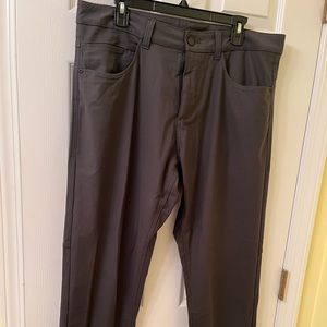 Zeroxposur Men’s Like New Gray Polyester Casual Pants